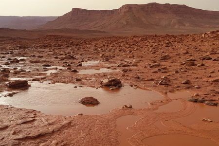Найдены новые доказательства существования воды на Марсе