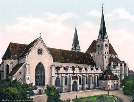 Cathedral_-Augsburg_-Bavari.jpg