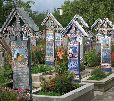 cimitirul_vesel_2.jpg